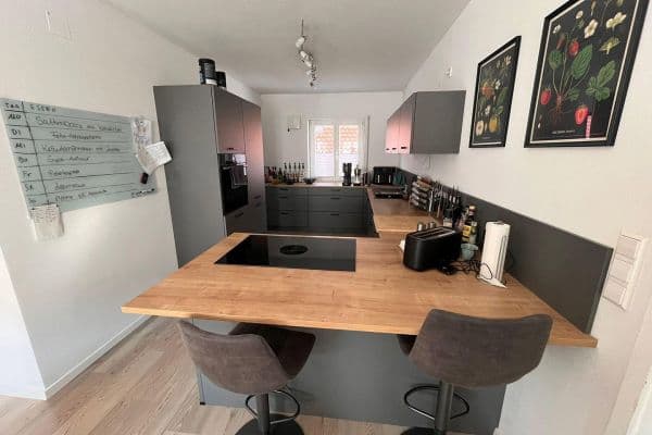 Pronájem bytu 3+kk 120 m², Burgbernheim Pronájem bytu 3+kk 120 m², Burgbernheim