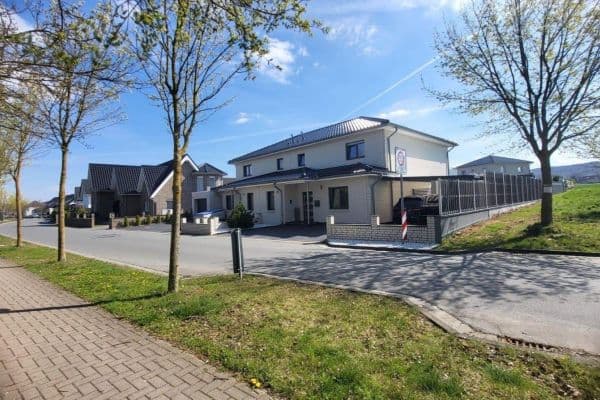 Prodej domu 175 m², pozemek 364 m², Nordstemmen Prodej domu 175 m², pozemek 364 m², Nordstemmen