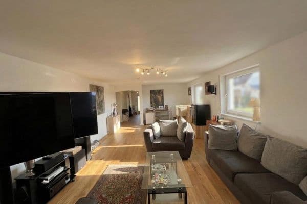 Pronájem bytu 5+1 167 m², Schloßgarten 49, Hamburg, Hamburg Pronájem bytu 5+1 167 m², Schloßgarten 49, Hamburg, Hamburg