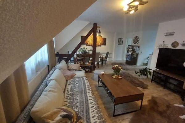 Pronájem bytu 2+kk 70 m², Pforzheim, Bádensko-Württembersko Pronájem bytu 2+kk 70 m², Pforzheim, Bádensko-Württembersko