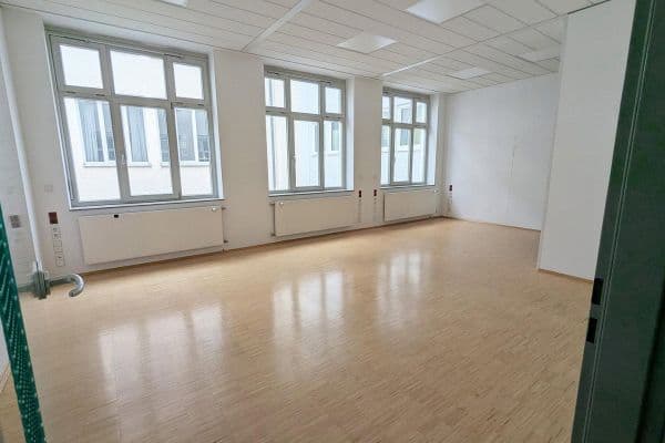 Pronájem kanceláře 107 m², Lameystr. 8A, Pforzheim, Bádensko-Württembersko Pronájem kanceláře 107 m², Lameystr. 8A, Pforzheim, Bádensko-Württembersko