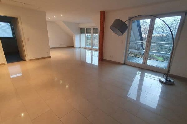 Pronájem bytu 3+1 109 m², Haibach Pronájem bytu 3+1 109 m², Haibach