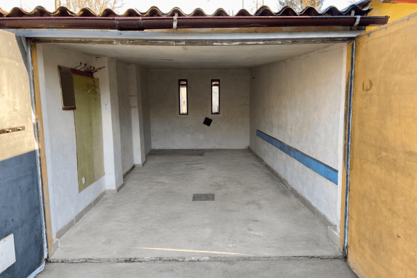 Prodej garáže 22 m², Pivovarnická, Praha Prodej garáže 22 m², Pivovarnická, Praha