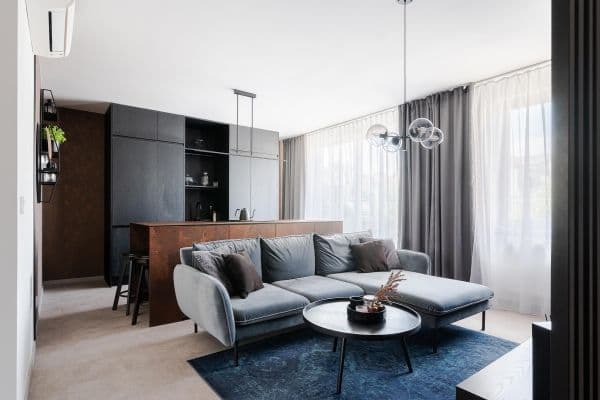 Pronájem bytu 4+kk 118 m², V Zahradách, Praha Pronájem bytu 4+kk 118 m², V Zahradách, Praha