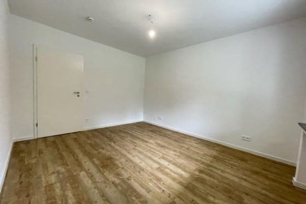 Pronájem bytu 3+1 77 m², Pestalozzistr., Mülheim Pronájem bytu 3+1 77 m², Pestalozzistr., Mülheim