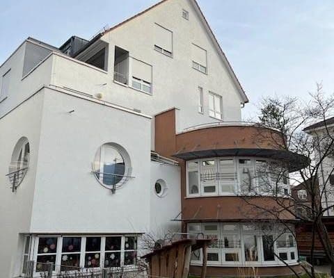 Pronájem bytu 2+1 41 m², Urbanstraße 22, Esslingen am Neckar, Bádensko-Württembersko Pronájem bytu 2+1 41 m², Urbanstraße 22, Esslingen am Neckar, Bádensko-Württembersko