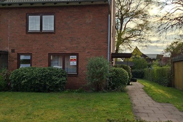 Prodej domu 130 m², pozemek 451 m², Norderstedt Prodej domu 130 m², pozemek 451 m², Norderstedt
