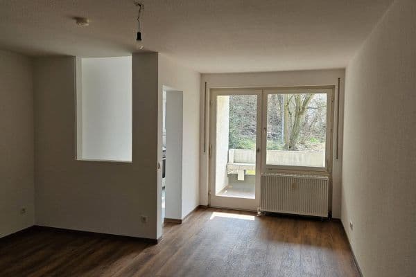 Pronájem bytu 1+1 42 m², Münchinger Weg 9, Schwieberdingen Pronájem bytu 1+1 42 m², Münchinger Weg 9, Schwieberdingen