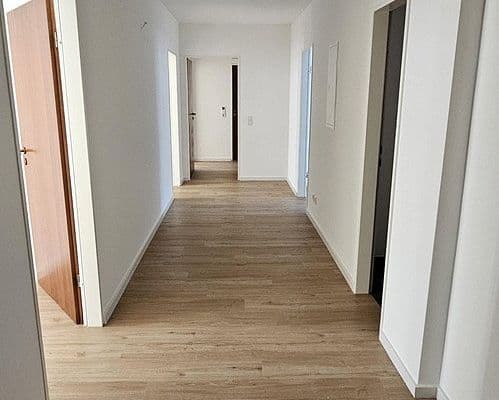 Pronájem bytu 4+1 116 m², Ratingen Pronájem bytu 4+1 116 m², Ratingen
