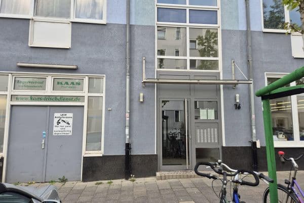 Pronájem bytu 1+1 28 m², Tussmanstr. 76, Düsseldorf, Severní Porýní-Vestfálsko Pronájem bytu 1+1 28 m², Tussmanstr. 76, Düsseldorf, Severní Porýní-Vestfálsko