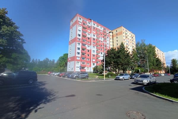 Prodej bytu 3+1 74 m², Konečná, Karlovy Vary Prodej bytu 3+1 74 m², Konečná, Karlovy Vary