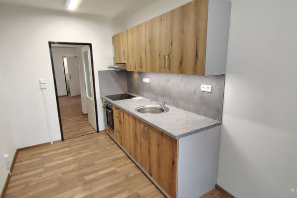 Pronájem bytu 3+1 87 m², Benešova, Kutná Hora Pronájem bytu 3+1 87 m², Benešova, Kutná Hora
