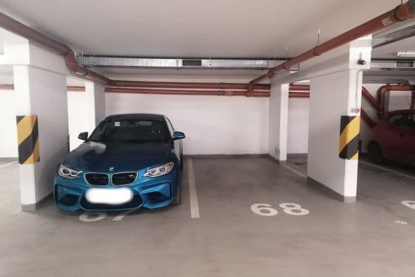 Pronájem garáže 13 m², Názovská, Praha Pronájem garáže 13 m², Názovská, Praha