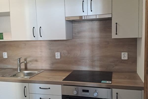 Pronájem bytu 2+kk 40 m², Belgická, Praha Pronájem bytu 2+kk 40 m², Belgická, Praha