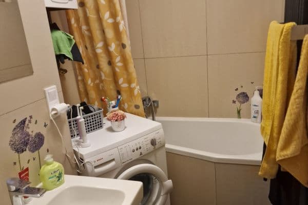 Pronájem bytu 3+1 83 m², Bratří Křičků, Brno Pronájem bytu 3+1 83 m², Bratří Křičků, Brno