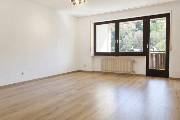 Pronájem bytu 1+kk 42 m², Maintalstraße 137b, Bad Berneck Pronájem bytu 1+kk 42 m², Maintalstraße 137b, Bad Berneck