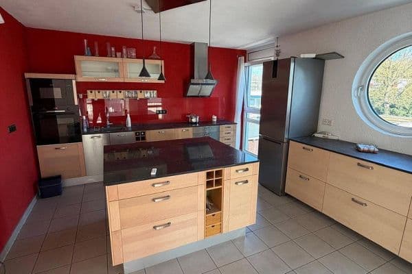Pronájem bytu 4+1 137 m², Bietigheim-Bissingen Pronájem bytu 4+1 137 m², Bietigheim-Bissingen