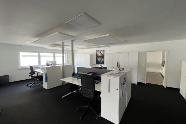 Pronájem kanceláře 245 m², Homburger Str. 69a, Bad Vilbel Pronájem kanceláře 245 m², Homburger Str. 69a, Bad Vilbel