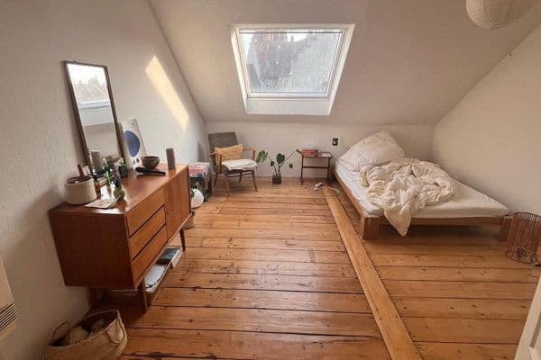 Pronájem bytu 4+1 90 m², Karlsruhe Pronájem bytu 4+1 90 m², Karlsruhe