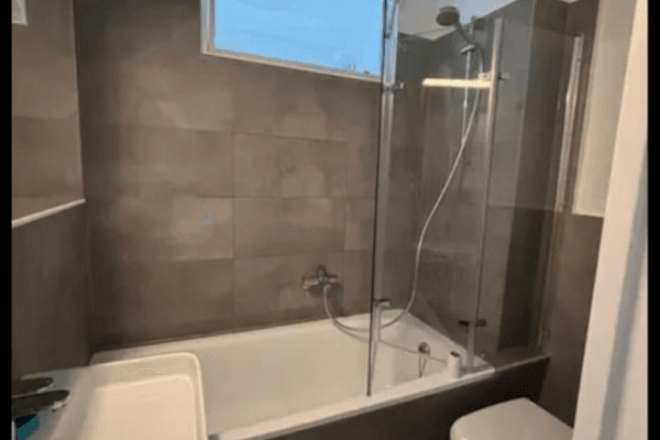 Pronájem bytu 1+1 30 m², Reichsstraße 46, Berlin, Berlín Pronájem bytu 1+1 30 m², Reichsstraße 46, Berlin, Berlín