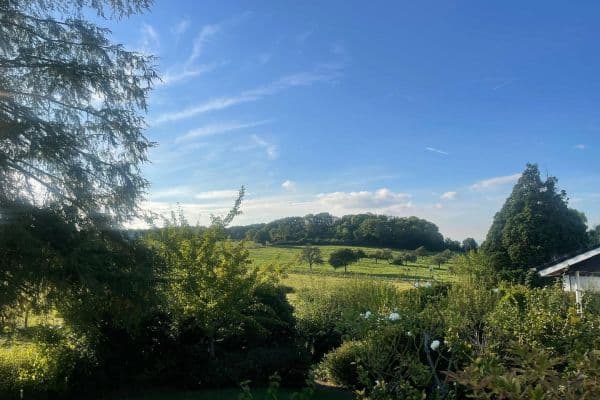 Prodej domu 206 m², pozemek 894 m², Roßdorf Prodej domu 206 m², pozemek 894 m², Roßdorf