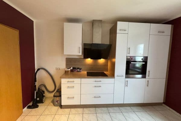 Pronájem bytu 3+1 89 m², Am Krüzweg 70, Bochum Pronájem bytu 3+1 89 m², Am Krüzweg 70, Bochum