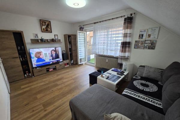 Pronájem bytu 3+1 73 m², Weidenstraße 3, Halstenbek Pronájem bytu 3+1 73 m², Weidenstraße 3, Halstenbek