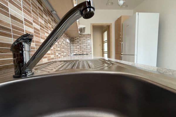 Pronájem bytu 3+1 68 m², Horňátecká, Praha Pronájem bytu 3+1 68 m², Horňátecká, Praha