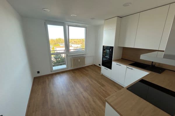Pronájem bytu 2+kk 49 m², Milady Horákové, Hradec Králové Pronájem bytu 2+kk 49 m², Milady Horákové, Hradec Králové