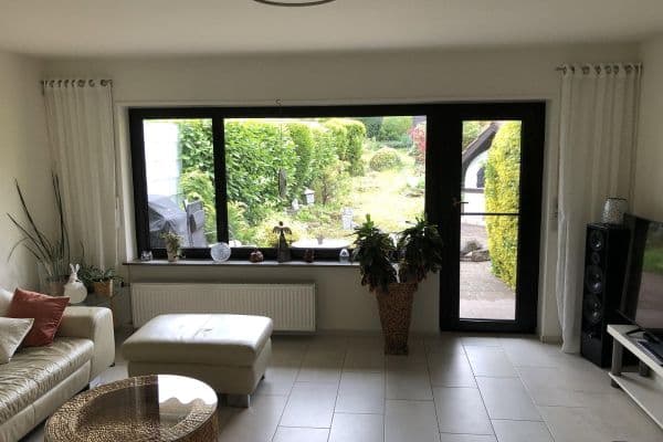Prodej domu 114 m², pozemek 314 m², Hainbuchenweg, 36, Leonberg (Württemberg) Prodej domu 114 m², pozemek 314 m², Hainbuchenweg, 36, Leonberg (Württemberg)
