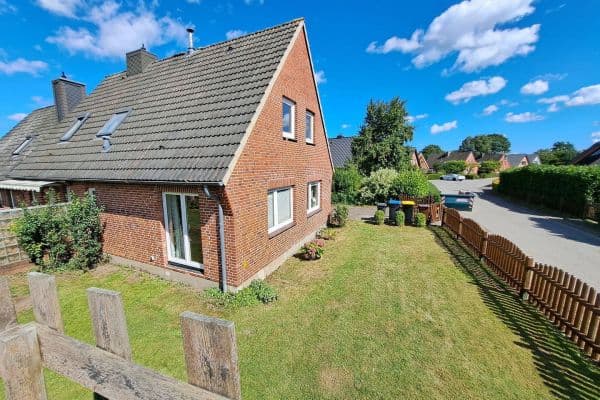 Prodej domu 104 m², pozemek 287 m², Quarnbek Prodej domu 104 m², pozemek 287 m², Quarnbek