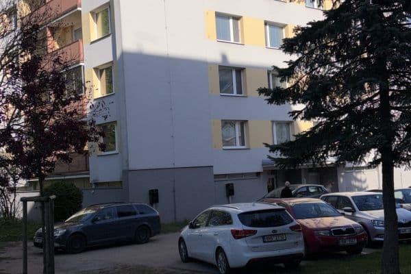 Pronájem bytu 3+1 72 m², K Sokolovně, Hradec Králové Pronájem bytu 3+1 72 m², K Sokolovně, Hradec Králové