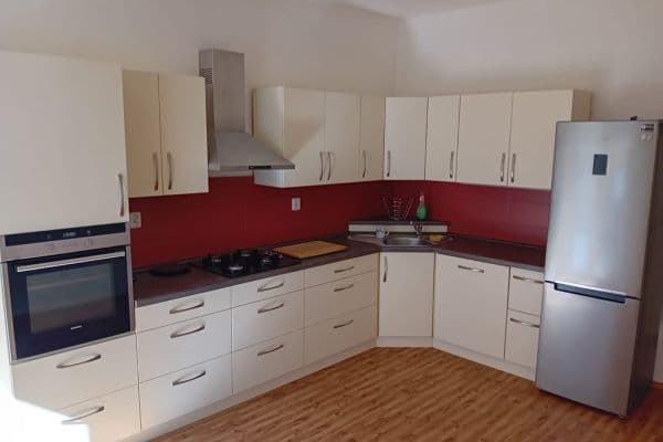 Pronájem bytu 2+1 73 m², Na Hlídce, Praha Pronájem bytu 2+1 73 m², Na Hlídce, Praha