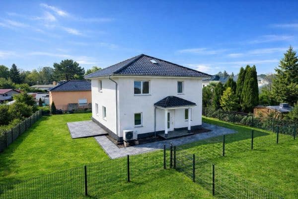 Pronájem domu 154 m², pozemek 430 m², Berlin Pronájem domu 154 m², pozemek 430 m², Berlin