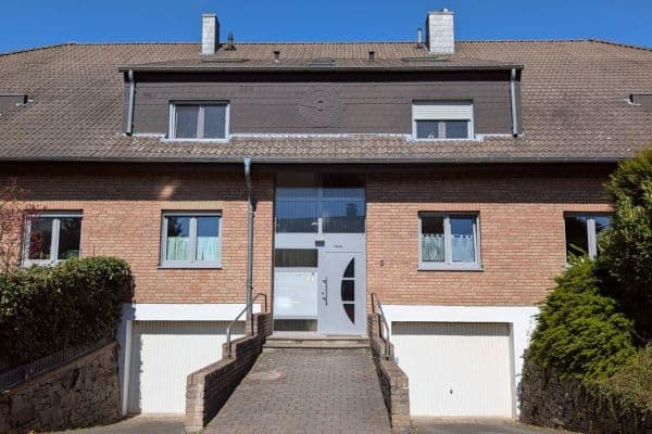 Prodej bytu 3+1 93 m², Lohmar Prodej bytu 3+1 93 m², Lohmar