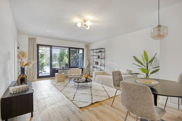 Prodej bytu 3+1 84 m², Meerbusch Prodej bytu 3+1 84 m², Meerbusch