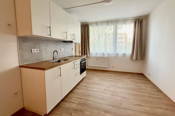 Pronájem bytu 2+kk 33 m², Holandská, Kladno Pronájem bytu 2+kk 33 m², Holandská, Kladno