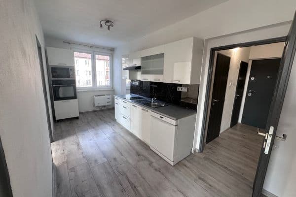 Pronájem bytu 3+1 55 m², Na Návozech, Chýnov Pronájem bytu 3+1 55 m², Na Návozech, Chýnov