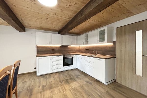 Pronájem bytu 3+1 144 m², Pronájem bytu 3+1 144 m²,