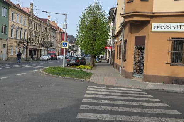 Prodej bytu 3+1 71 m², Husova, Louny Prodej bytu 3+1 71 m², Husova, Louny