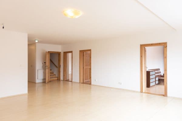Prodej bytu 4+1 150 m², Ohnivcova, Praha Prodej bytu 4+1 150 m², Ohnivcova, Praha