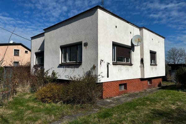Prodej domu 150 m², pozemek 866 m², A. Jiráska, Třinec Prodej domu 150 m², pozemek 866 m², A. Jiráska, Třinec