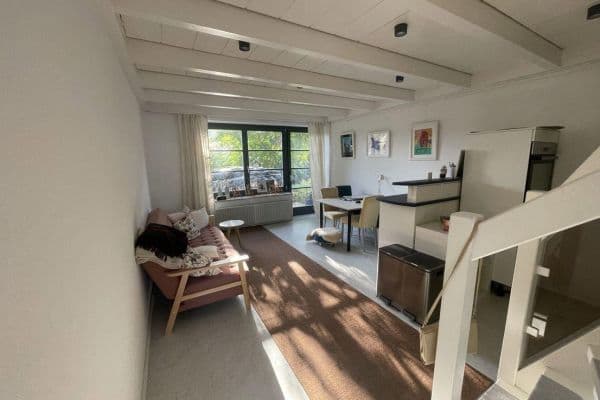 Pronájem bytu 2+1 50 m², Mierendorfweg, Braunschweig Pronájem bytu 2+1 50 m², Mierendorfweg, Braunschweig