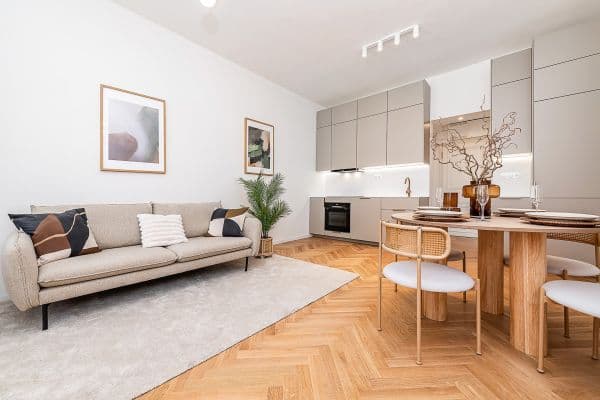Prodej bytu 2+kk 52 m², Chodská, Praha Prodej bytu 2+kk 52 m², Chodská, Praha