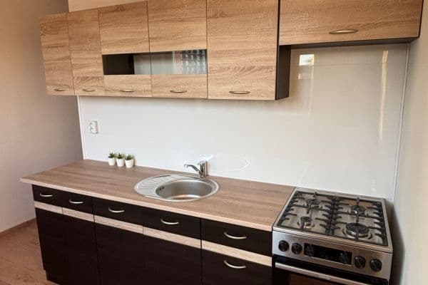 Pronájem bytu 2+1 56 m², Kosmonautů, Ostrava Pronájem bytu 2+1 56 m², Kosmonautů, Ostrava