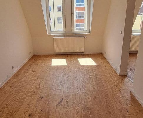 Pronájem bytu 2+1 42 m², Schillerstraße 4, Nürnberg Pronájem bytu 2+1 42 m², Schillerstraße 4, Nürnberg