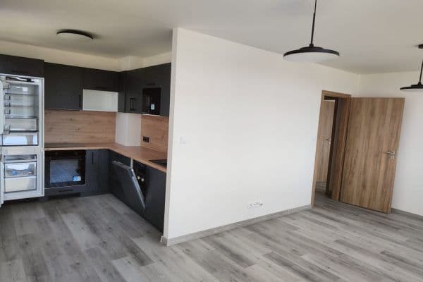 Pronájem bytu 3+kk 75 m², Čs. armády, Kladno Pronájem bytu 3+kk 75 m², Čs. armády, Kladno