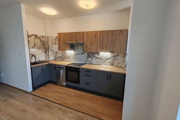 Pronájem bytu 1+kk 35 m², Vršovická, Praha Pronájem bytu 1+kk 35 m², Vršovická, Praha