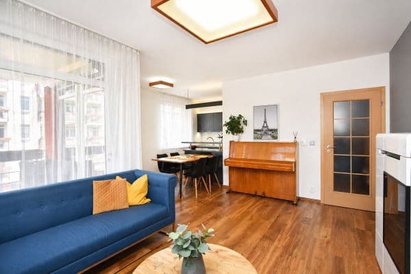Pronájem bytu 3+kk 85 m², Nad Okrouhlíkem, Praha Pronájem bytu 3+kk 85 m², Nad Okrouhlíkem, Praha