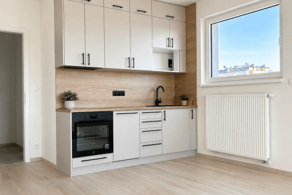 Pronájem bytu 1+kk 30 m², Poděbradská, Praha Pronájem bytu 1+kk 30 m², Poděbradská, Praha
